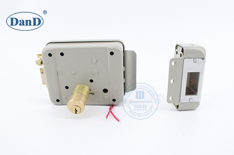 T&uuml;rrandschl&ouml;sser