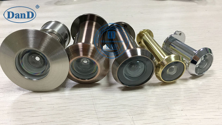 T&uuml;rzuschauer Typen-D- und D-Hardware