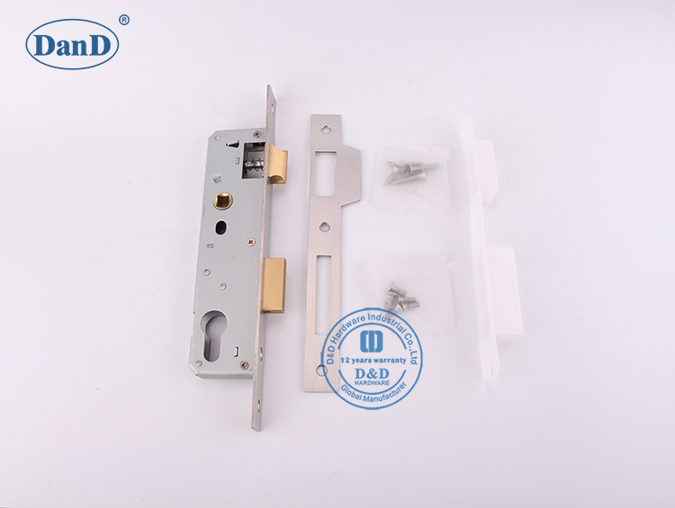 Schmalstile Lock-D und D Hardware